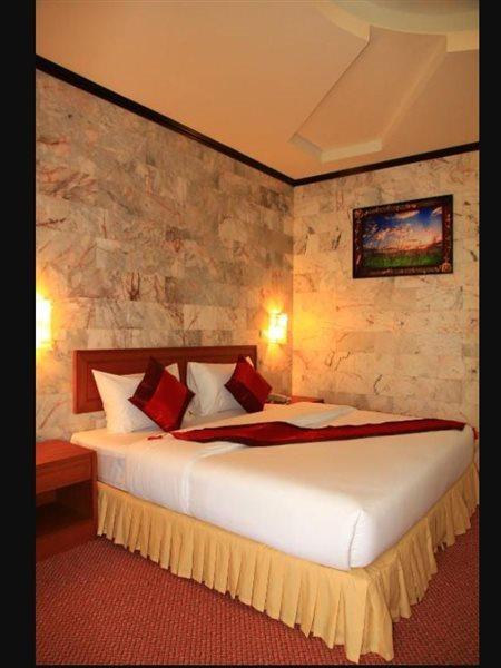 Golden Dragon Resort Sing Buri Exterior photo